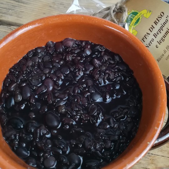Wholegrain 'Nero Beppino' Rice soup with pulses