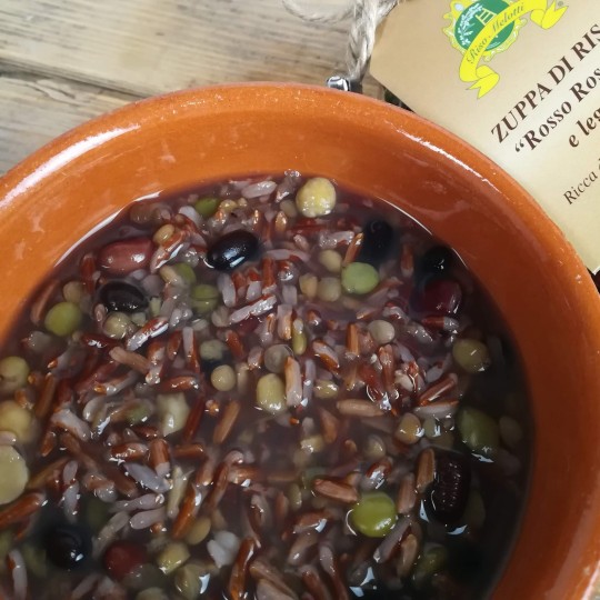 - Wholegrain 'Rosso Rosetta' Rice soup with pulses