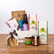 Selezione di prodotti senza glutine a base di Riso, una scatola regalo contenente riso lillà, riso Vialone Nano e Carnaroli.