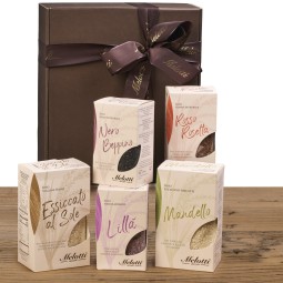 Una selezione esclusiva dei 5 Risi Premium della Famiglia Melotti, racchiusa in un’elegante confezione regalo.